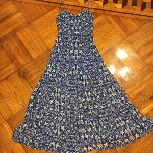 Maxi blue patterned dress